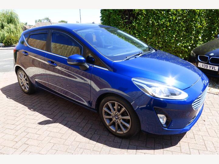 Ford Fiesta 1.0T EcoBoost Titanium Euro 6 (s/s) 5dr