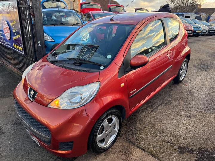 Peugeot 107 1.0 12V Verve Euro 4 3dr Peugeot 107 1.0 12V Verve Euro 4 3dr