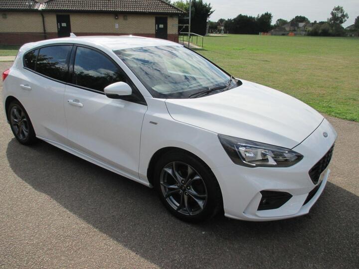 Ford Focus 1.0T EcoBoost ST-Line Euro 6 (s/s) 5dr