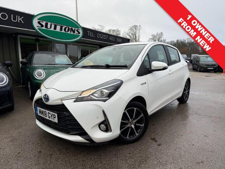 Toyota YARIS 1.5 VVT-h Icon Tech E-CVT Euro 6 (s/s) 5dr