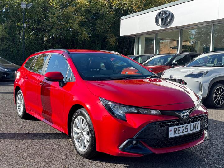 Toyota Corolla 1.8 VVT-h Icon Touring Sports CVT Euro 6 (s/s) 5dr Toyota Corolla 1.8 VVT-h Icon Touring Sports CVT Euro 6 (s/s) 5dr