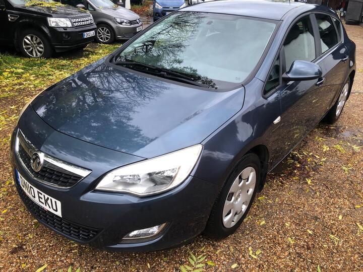 Vauxhall Astra 1.6 16v Exclusiv Euro 5 5dr