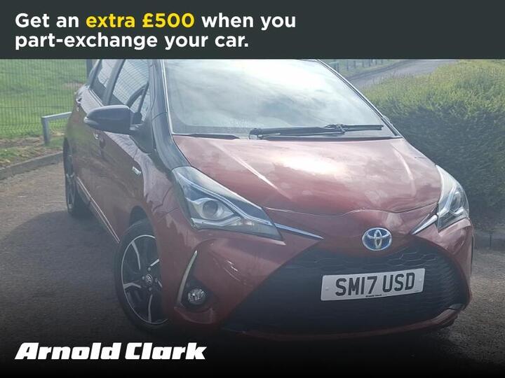 Toyota Yaris 1.5 VVT-h Blue Bi-Tone E-CVT Euro 6 (s/s) 5dr