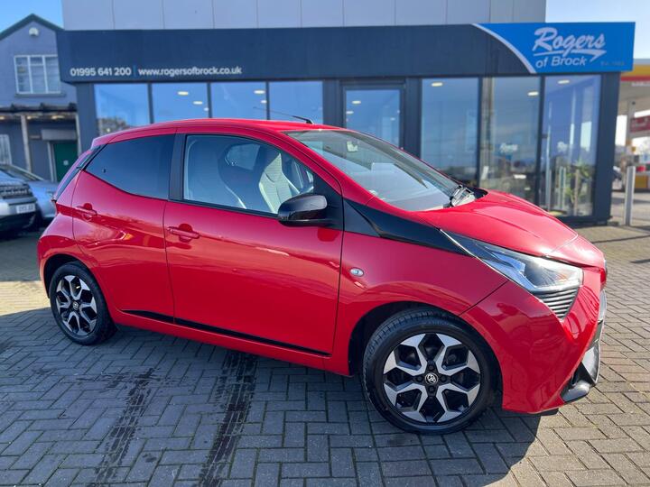Toyota AYGO 1.0 VVT-i X-trend X-shift Euro 6 5dr