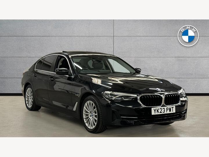 BMW 5 Series 2.0 530e 12kWh SE Steptronic Euro 6 (s/s) 4dr BMW 5 Series 2.0 530e 12kWh SE Steptronic Euro 6 (s/s) 4dr