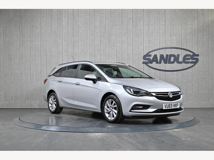 Vauxhall Astra 1.6 CDTi EcoTEC BlueInjection Tech Line Nav Sports Tourer Euro 6 (s/s) 5dr Vauxhall Astra 1.6 CDTi EcoTEC BlueInjection Tech Line Nav Sports Tourer Euro 6 (s/s) 5dr