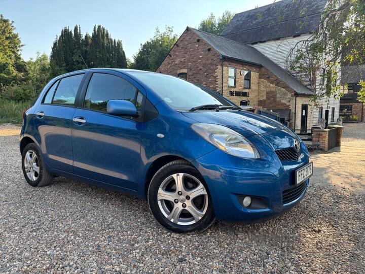 Toyota Yaris 1.33 Dual VVT-i TR Euro 4 (s/s) 5dr