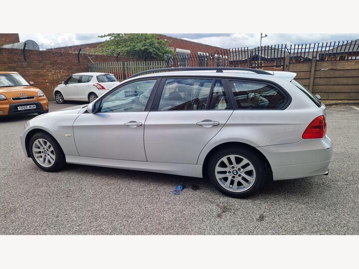 BMW 3 Series 2.0 320i SE Touring Euro 4 5dr