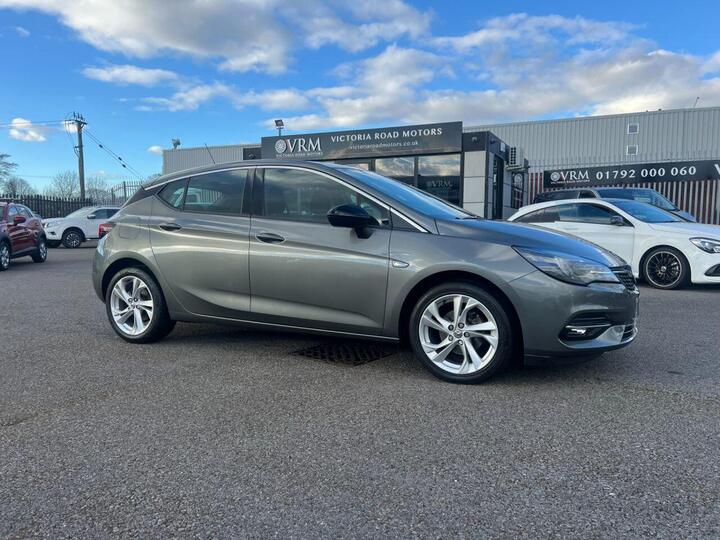 Vauxhall ASTRA 1.2 Turbo SRi Nav Euro 6 (s/s) 5dr Vauxhall ASTRA 1.2 Turbo SRi Nav Euro 6 (s/s) 5dr