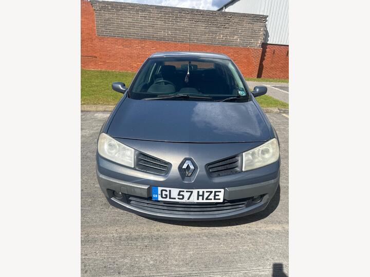 Renault Megane 1.6 VVT Dynamique Proactive 4dr Renault Megane 1.6 VVT Dynamique Proactive 4dr