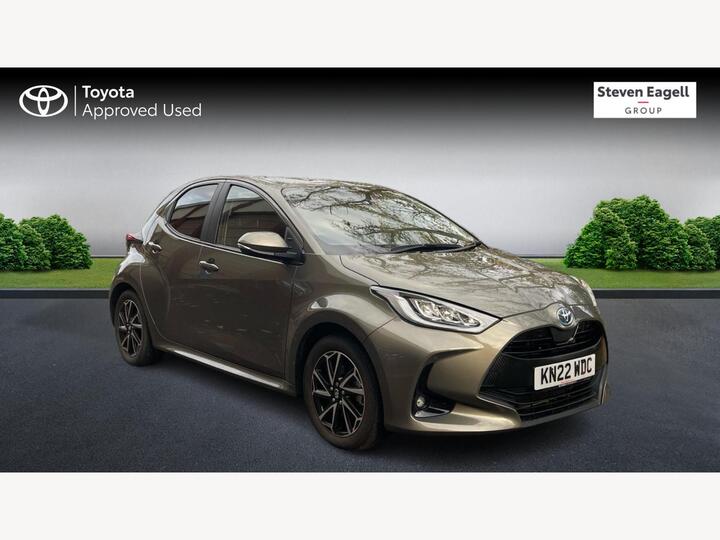 Toyota Yaris 1.5 VVT-h Design E-CVT Euro 6 (s/s) 5dr Toyota Yaris 1.5 VVT-h Design E-CVT Euro 6 (s/s) 5dr