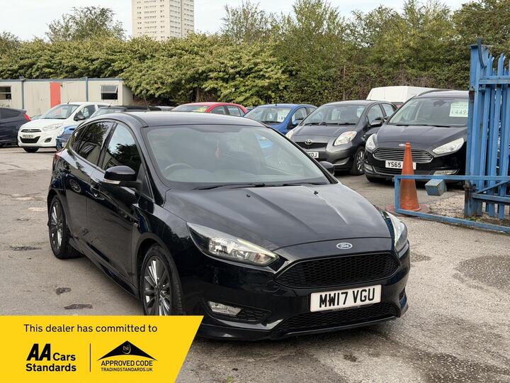 Ford Focus 1.0T EcoBoost ST-Line Euro 6 (s/s) 5dr