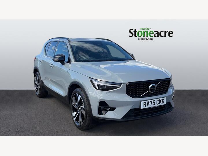 Volvo XC40 2.0 B3 MHEV Ultra Dark DCT Auto Euro 6 (s/s) 5dr