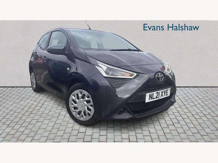 Toyota AYGO HATCHBACK 1.0 VVT-i X-play Euro 6 5dr (Safety Sense)