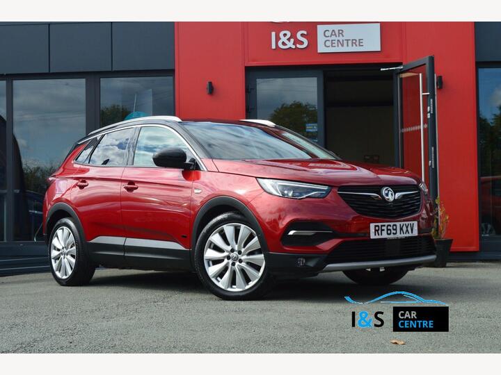 Vauxhall GRANDLAND X 1.6 13.2kWh Ultimate Nav Auto 4WD Euro 6 (s/s) 5dr Hybrid4