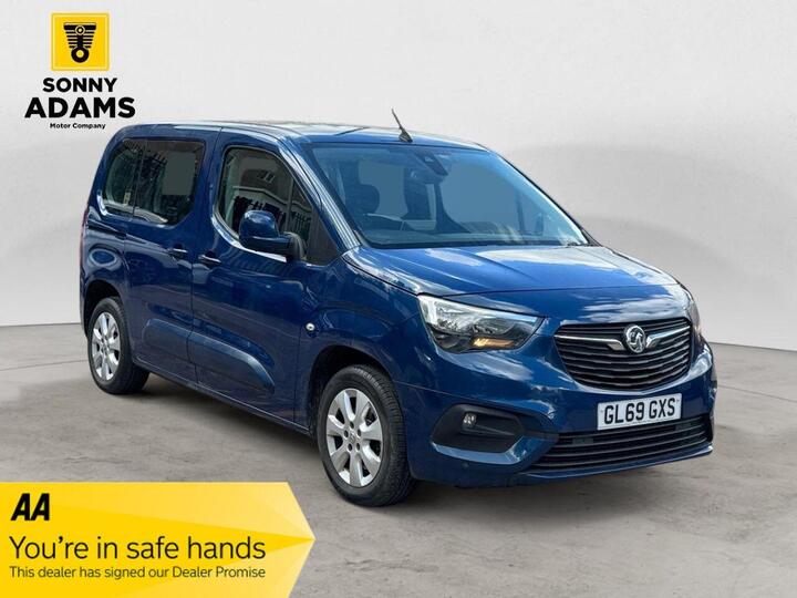 Vauxhall COMBO LIFE 1.5 Turbo D BlueInjection Energy Euro 6 (s/s) 5dr Vauxhall COMBO LIFE 1.5 Turbo D BlueInjection Energy Euro 6 (s/s) 5dr