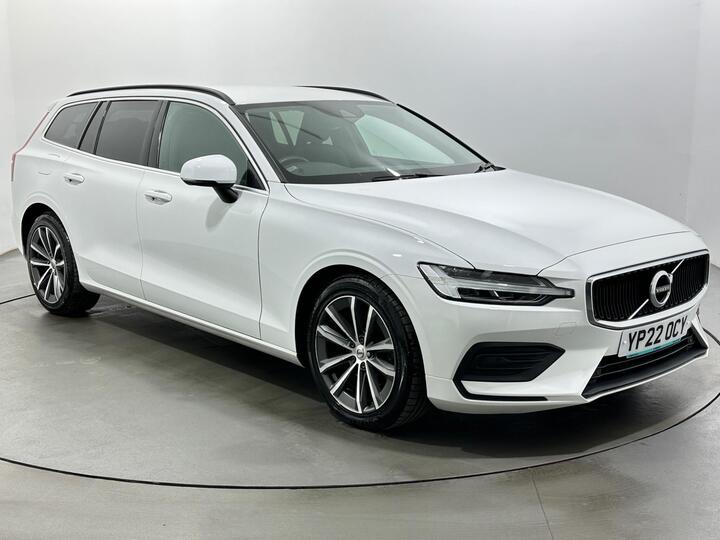 Volvo V60 2.0 B4 MHEV Momentum Auto Euro 6 (s/s) 5dr