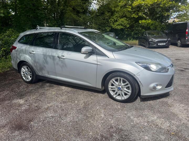 Ford Focus 1.6 TDCi ECOnetic Titanium Euro 5 (s/s) 5dr