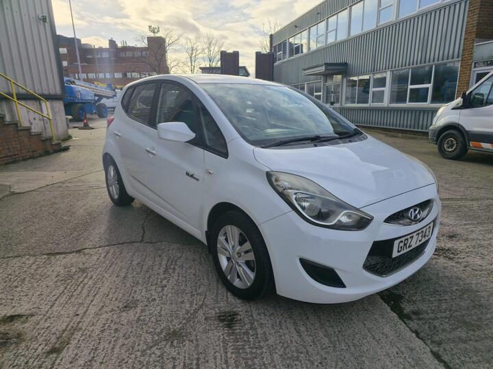 Hyundai Ix20 1.4 Active Euro 5 (s/s) 5dr Hyundai Ix20 1.4 Active Euro 5 (s/s) 5dr