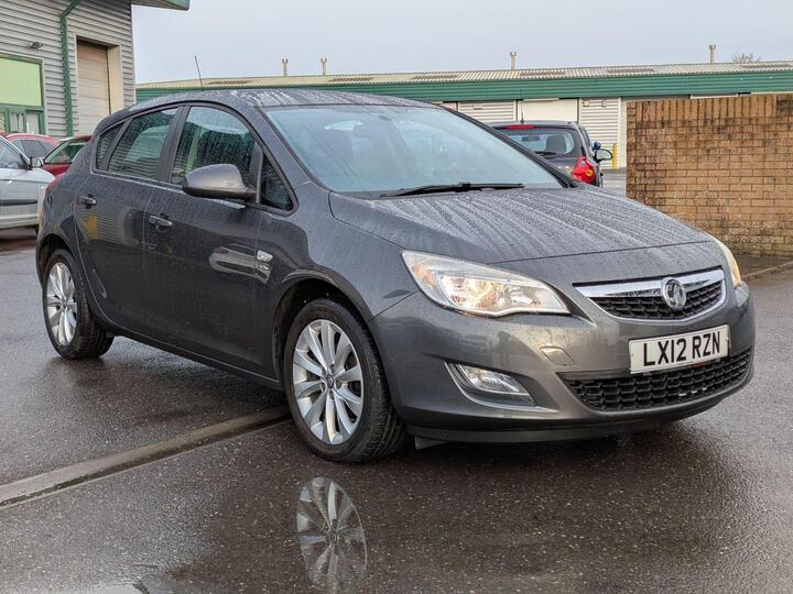 Vauxhall Astra 1.6 16v Active Euro 5 5dr Vauxhall Astra 1.6 16v Active Euro 5 5dr