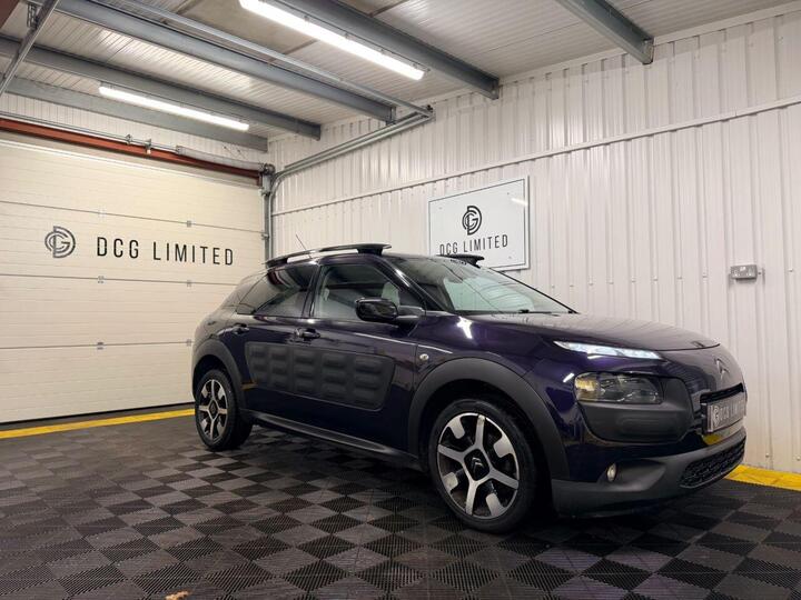 Citroen C4 CACTUS 1.6 BlueHDi Flair Euro 6 (s/s) 5dr Citroen C4 CACTUS 1.6 BlueHDi Flair Euro 6 (s/s) 5dr