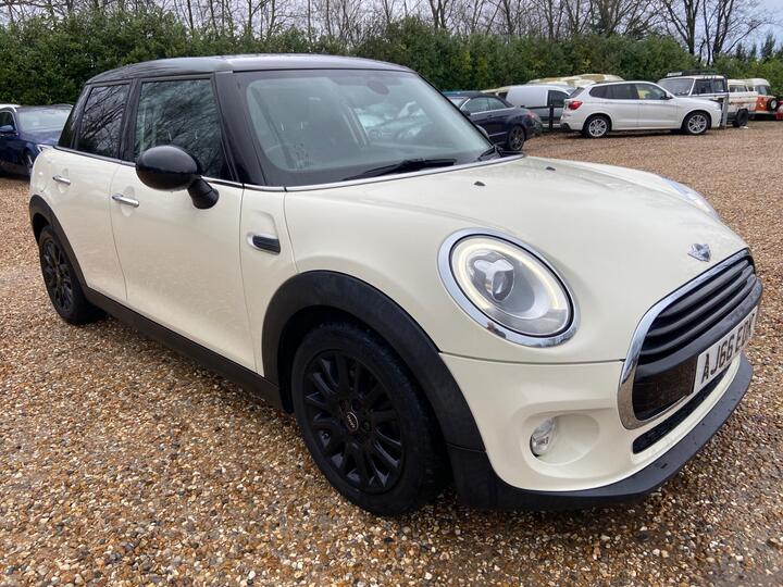 MINI Hatch 1.5 Cooper Euro 6 (s/s) 5dr