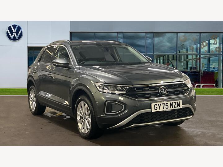 Volkswagen T-Roc 1.5 TSI Match DSG Euro 6 (s/s) 5dr Volkswagen T-Roc 1.5 TSI Match DSG Euro 6 (s/s) 5dr