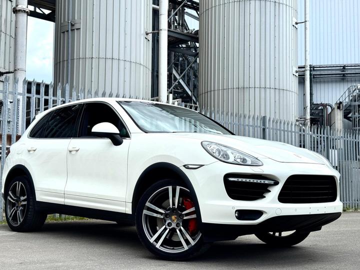 Porsche Cayenne 4.8 Turbo Tiptronic S AWD 5dr