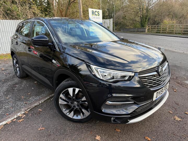 Vauxhall Grandland X 1.2 Turbo Sport Nav Euro 6 (s/s) 5dr Vauxhall Grandland X 1.2 Turbo Sport Nav Euro 6 (s/s) 5dr