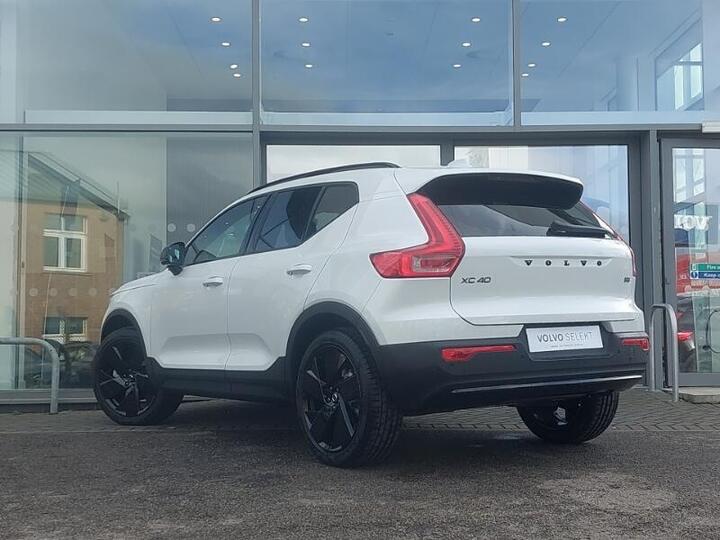 Volvo XC40 2.0 B3 MHEV Plus Black Edition DCT Auto Euro 6 (s/s) 5dr