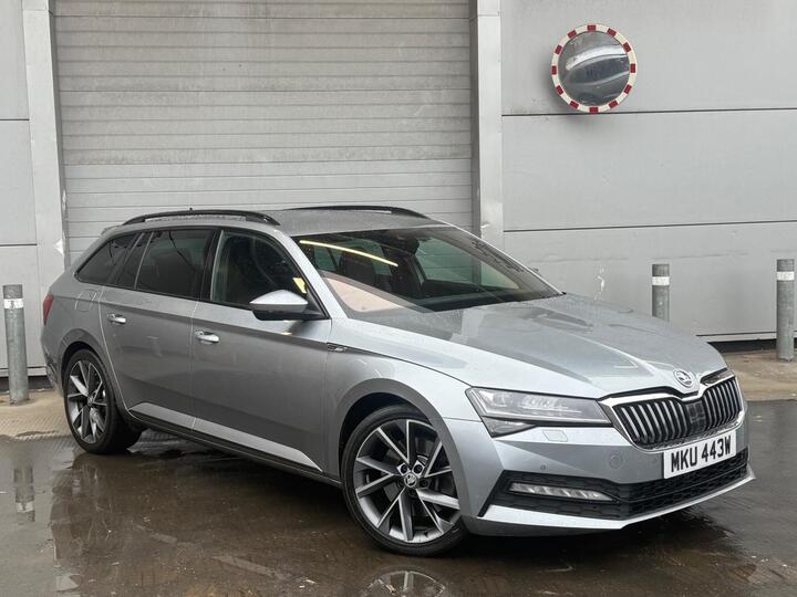 Skoda Superb 2.0 TSI SportLine Plus DSG 4WD Euro 6 (s/s) 5dr Skoda Superb 2.0 TSI SportLine Plus DSG 4WD Euro 6 (s/s) 5dr