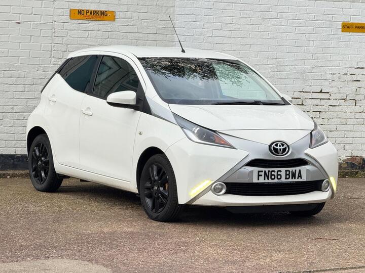 Toyota AYGO 1.0 VVT-i X-pure Euro 6 5dr