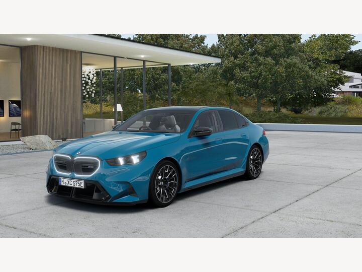 BMW M5 4.4 22.1kWh Steptronic XDrive Euro 6 (s/s) 4dr