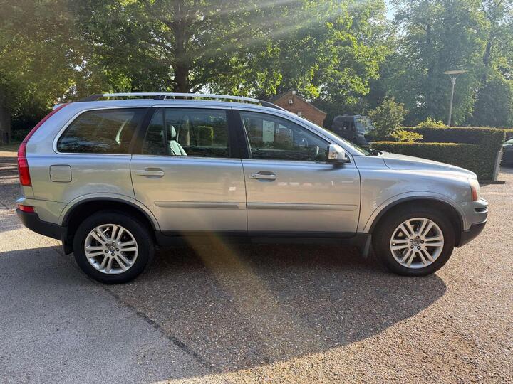 Volvo XC90 2.4 XC90 SE AWD D5 Auto 4WD 5dr