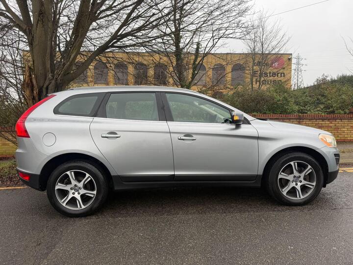 Volvo XC60 2.4 D5 SE Lux Geartronic AWD Euro 5 5dr
