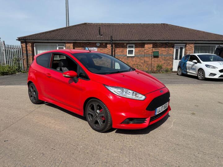 Ford FIESTA 1.6T EcoBoost ST-3 Euro 6 3dr