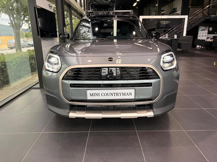 MINI Countryman 1.5C MHEV Exclusive Auto Euro 6 (s/s) 5dr