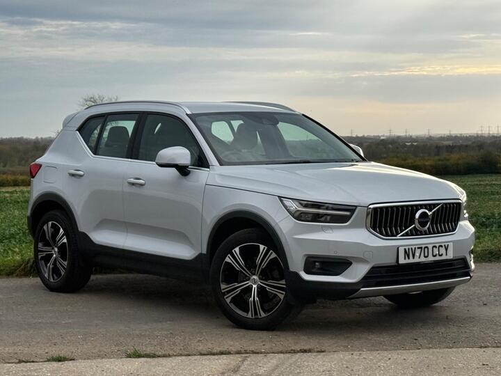 Volvo XC40 2.0 B4 MHEV Inscription Pro Auto Euro 6 (s/s) 5dr