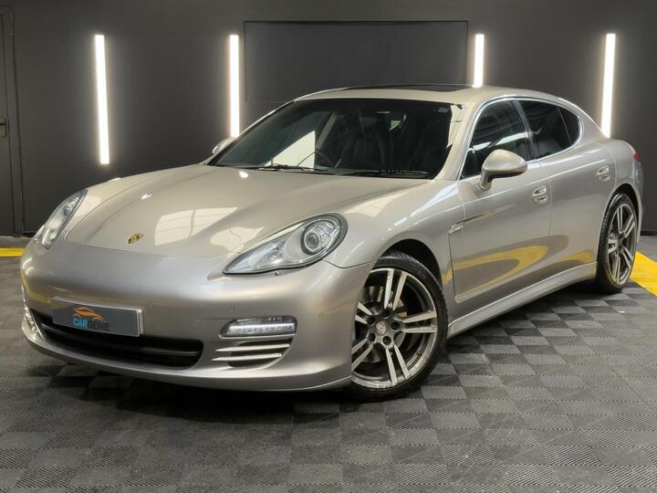 Porsche Panamera 4.8 V8 4S PDK 4WD Euro 5 (s/s) 5dr