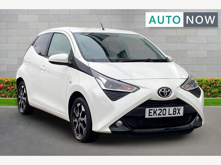 Toyota AYGO 1.0 VVT-i X-trend Euro 6 5dr Toyota AYGO 1.0 VVT-i X-trend Euro 6 5dr
