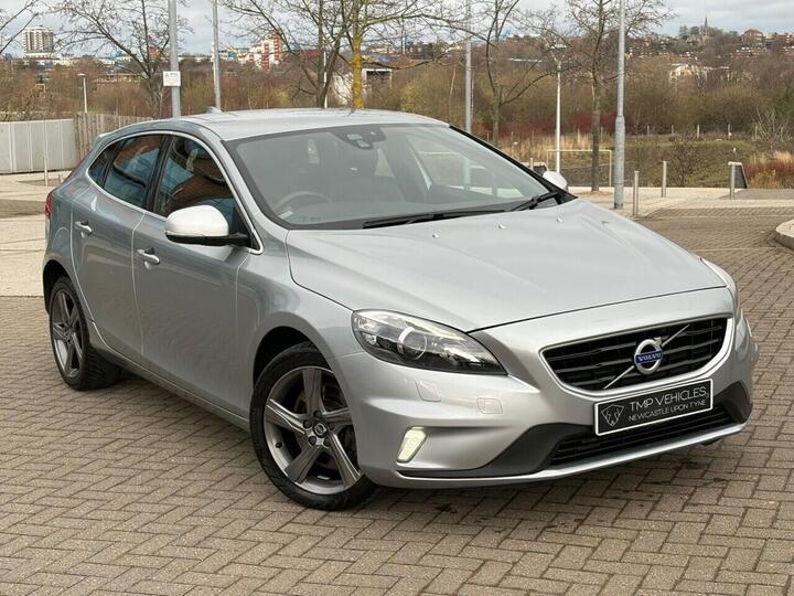 Volvo V40 2.0 D4 R-Design Lux Nav Auto Euro 6 (s/s) 5dr