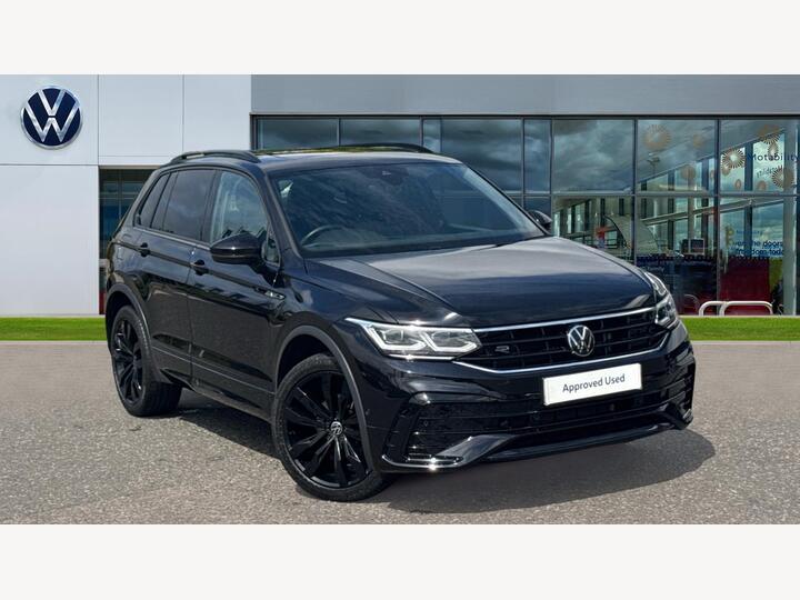 Volkswagen Tiguan 1.5 TSI Black Edition DSG Euro 6 (s/s) 5dr Volkswagen Tiguan 1.5 TSI Black Edition DSG Euro 6 (s/s) 5dr