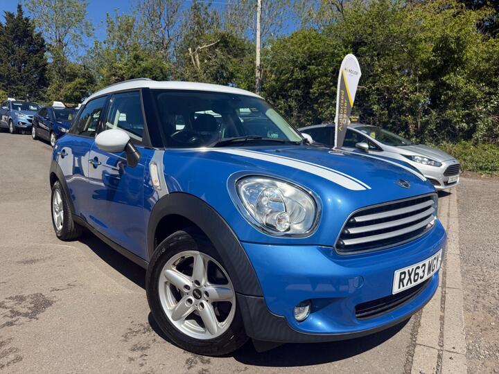 MINI Countryman 1.6 Cooper D Euro 5 (s/s) 5dr MINI Countryman 1.6 Cooper D Euro 5 (s/s) 5dr