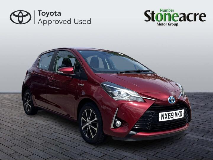 Toyota Yaris 1.5 VVT-h Icon Tech E-CVT Euro 6 (s/s) 5dr