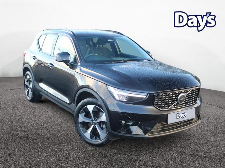 Volvo XC40 2.0 B4 MHEV Plus Dark DCT Auto Euro 6 (s/s) 5dr