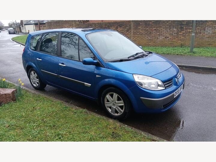 Renault Grand Scenic 2.0 VVT Dynamique 5dr