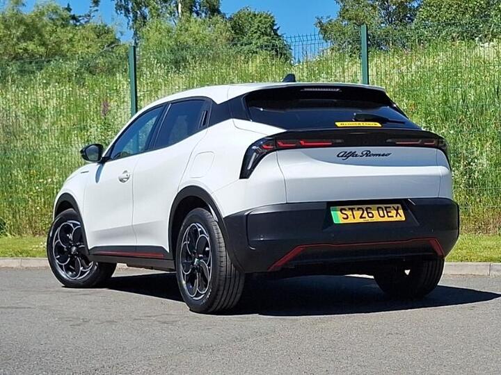 Alfa Romeo Junior 54kWh Elettrica Speciale Auto 5dr