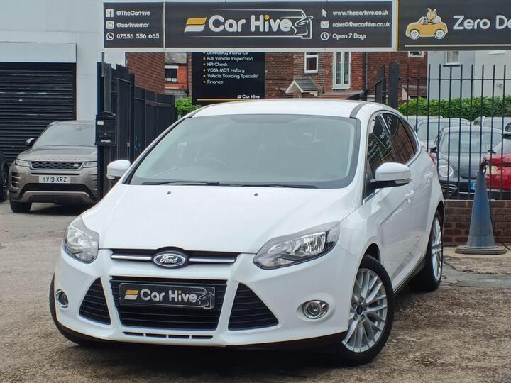 Ford Focus 1.0T EcoBoost Zetec Euro 5 (s/s) 5dr