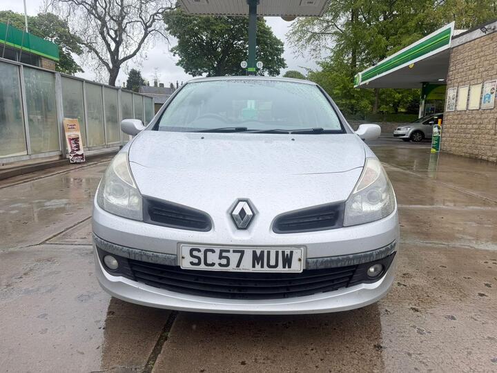 Renault Clio 1.2 TCe 16v Dynamique 3dr Renault Clio 1.2 TCe 16v Dynamique 3dr