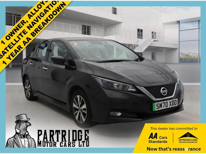 Nissan LEAF 40kWh Acenta Auto 5dr Nissan LEAF 40kWh Acenta Auto 5dr